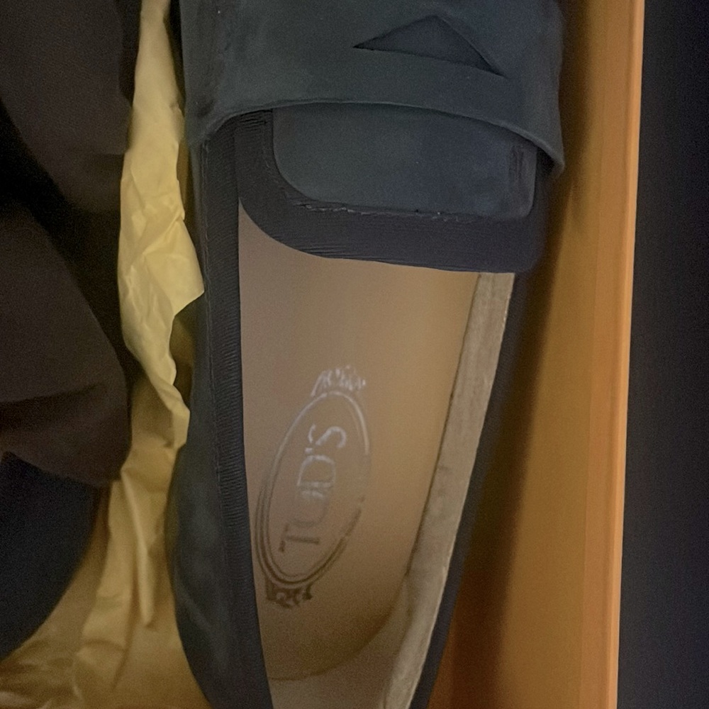 Tods men shoes, size 9.5 new condition